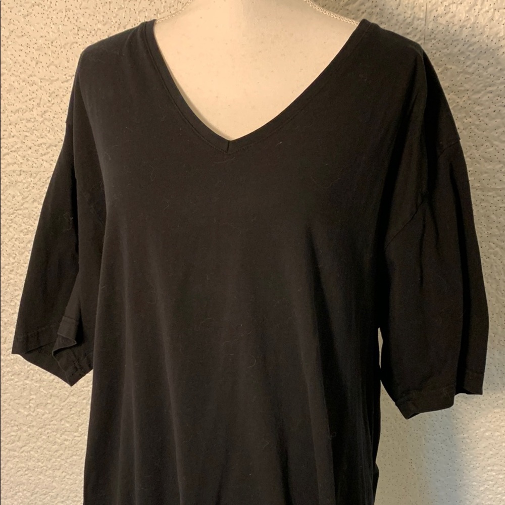 Ulla Popken size 24/26 Classic Black V-Neck Women's Top - Picture 2 of 7